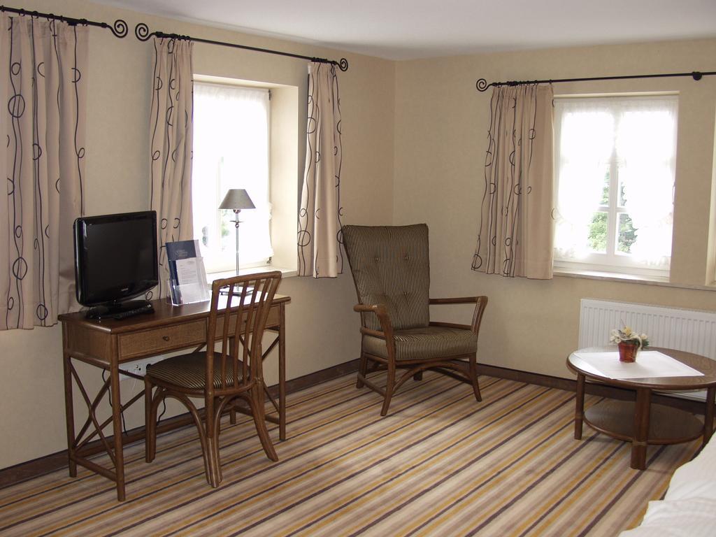Gaestehaus Dorf-Alm Willingen  Pokój zdjęcie